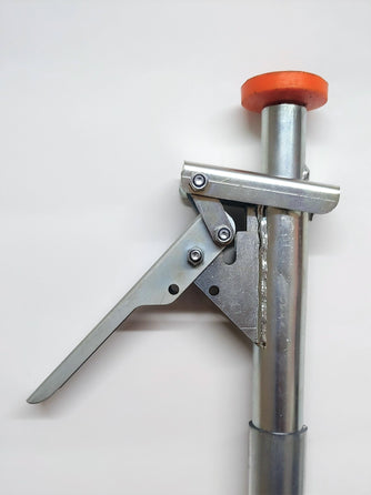 1.2M CARGO BAR (Maximum reach 2.1m)